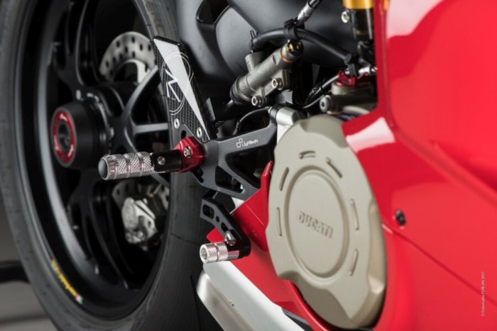 APM-PROJECT - BIKE-SECTOR - LIGHTECH RASTENANLAGE - DUCATI PANIGALE - STREETFIGHTER - FTRDU012R