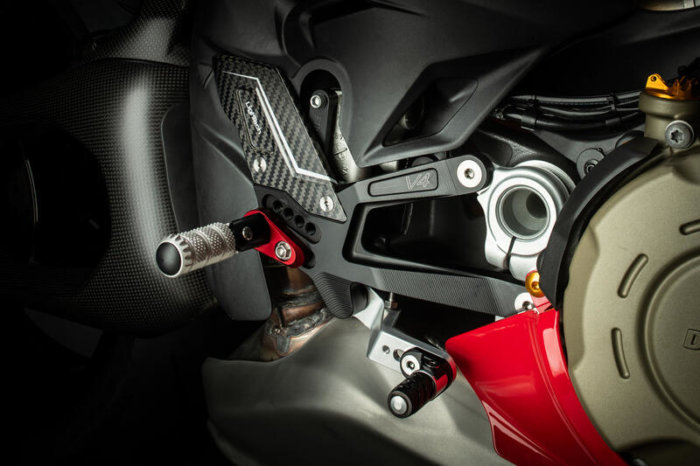 APM-PROJECT - BIKE-SECTOR - LIGHTECH RASTENANLAGE - DUCATI PANIGALE 2025+ - FTRDU017R