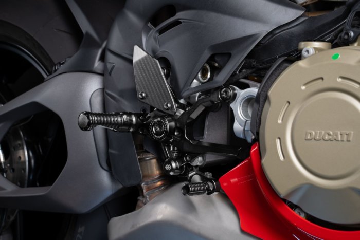 APM-PROJECT - BIKE-SECTOR - GILLES RASTENANLAGE - DUCATI PANIGALE 2025+ - - MUE2-D04-B