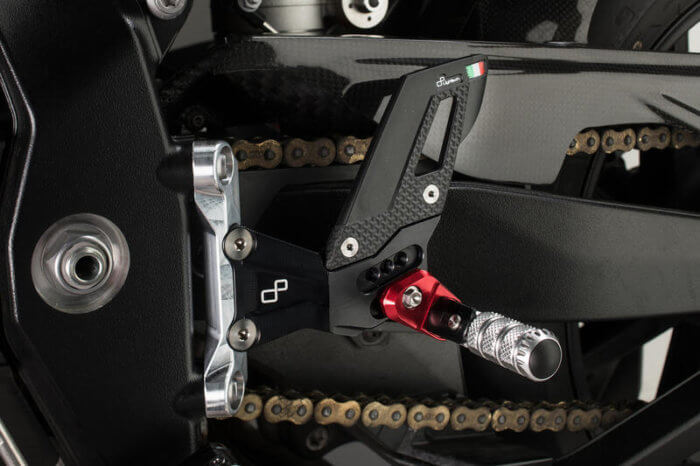 APM-PROJECT - BIKE-SECTOR - LIGHTECH RASTENANLAGE - BMW - FTRBM008R